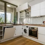 Mido Green Apartment With Private Parking & Self-Check-In