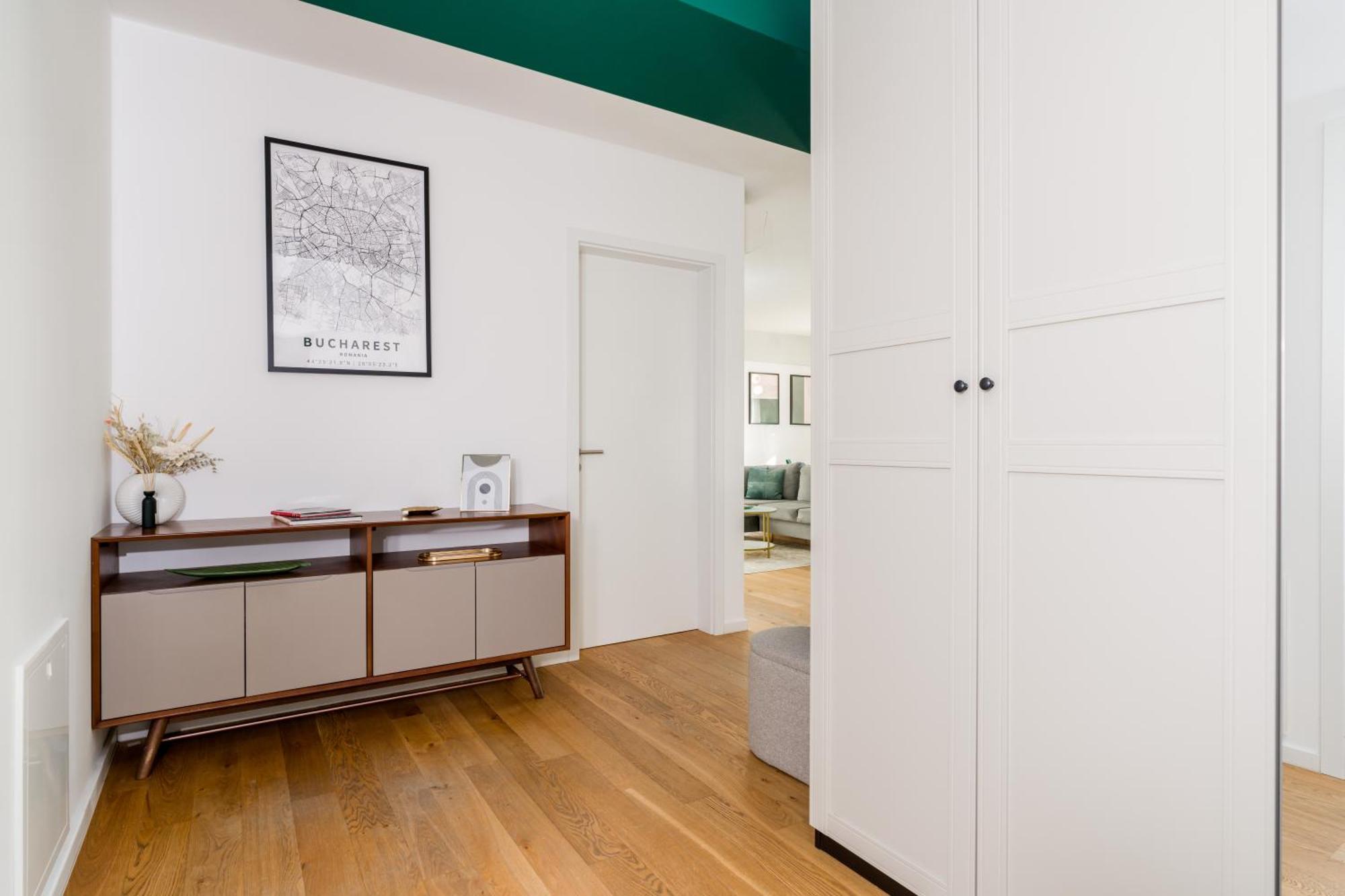 Mido With Private Parking & Self-check-in Apartament