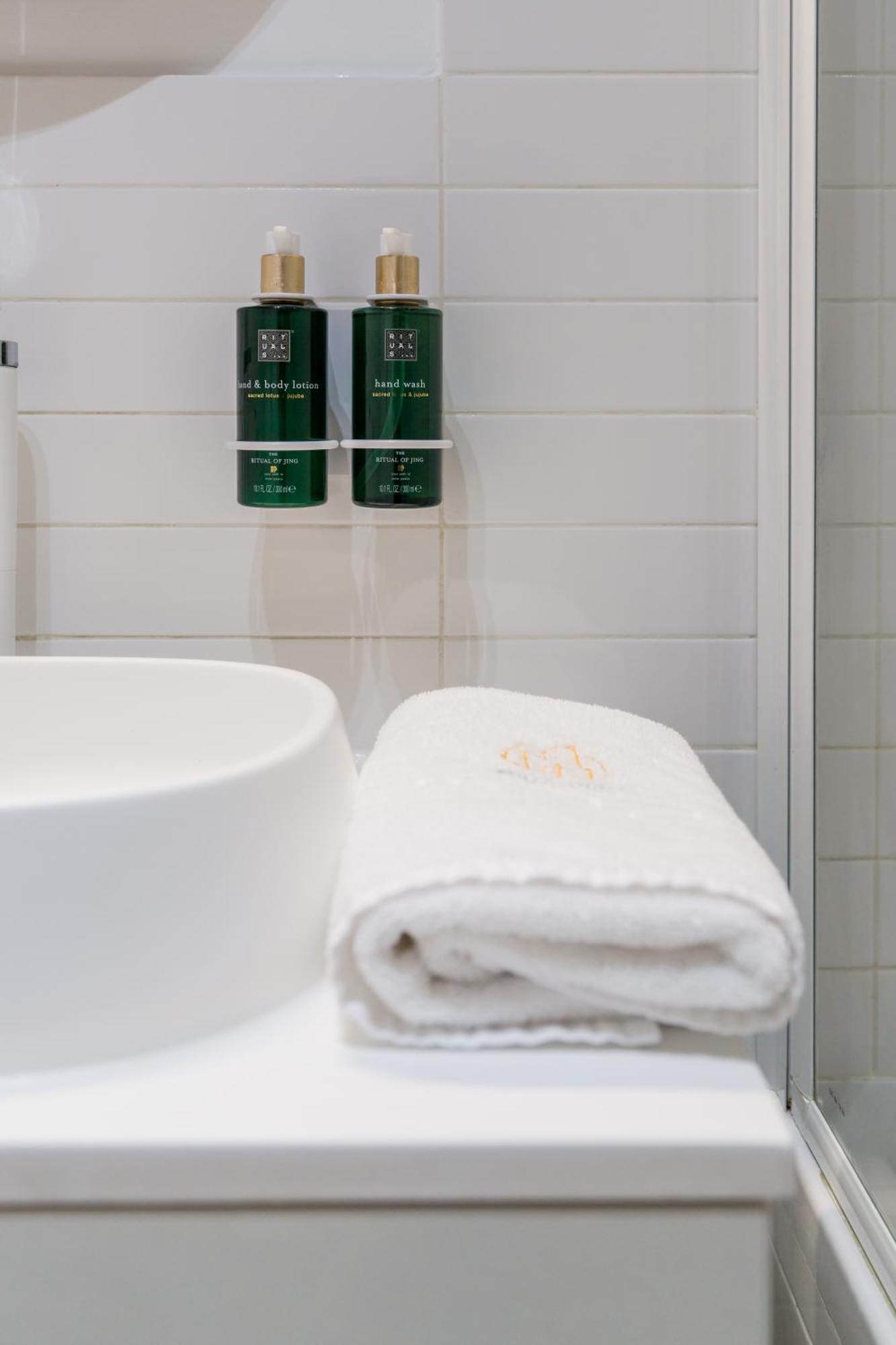 Apartament Mido With Private Parking & Self-check-in